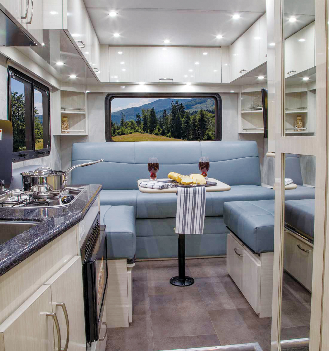 Pleasure-Way Plateau XL TS - RV Lifestyle Magazine
