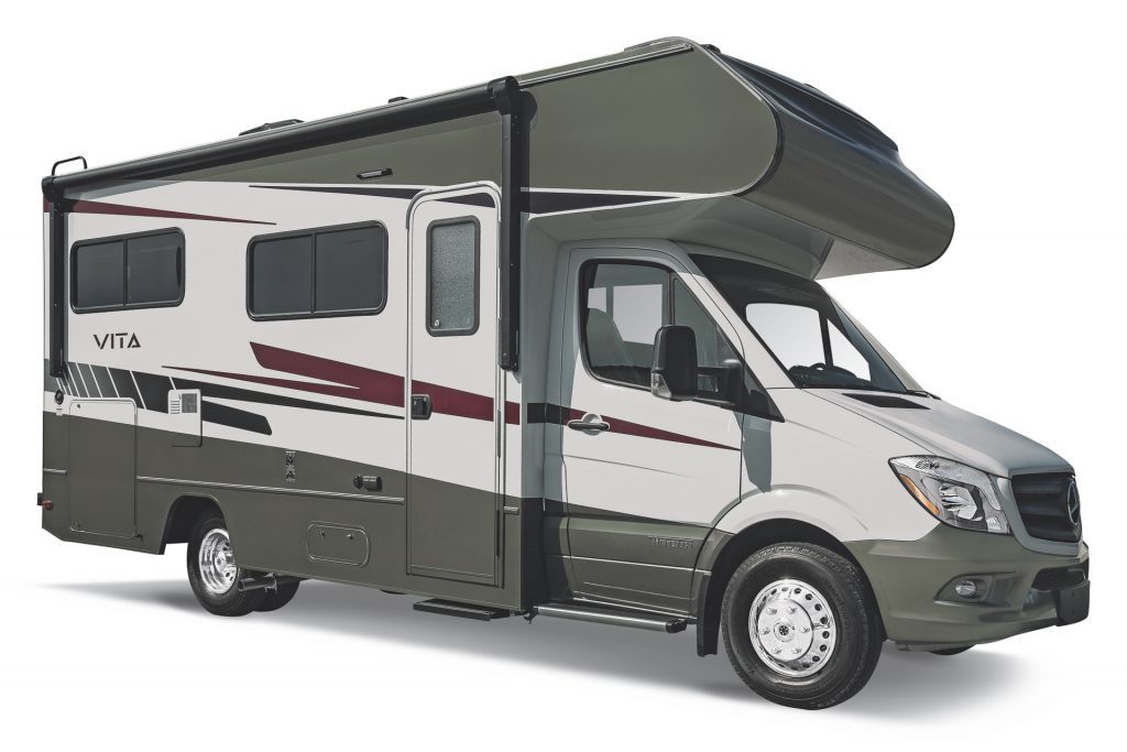 Winnebago Debuts New Lineup at Florida RV Super Show - RV Dealer News