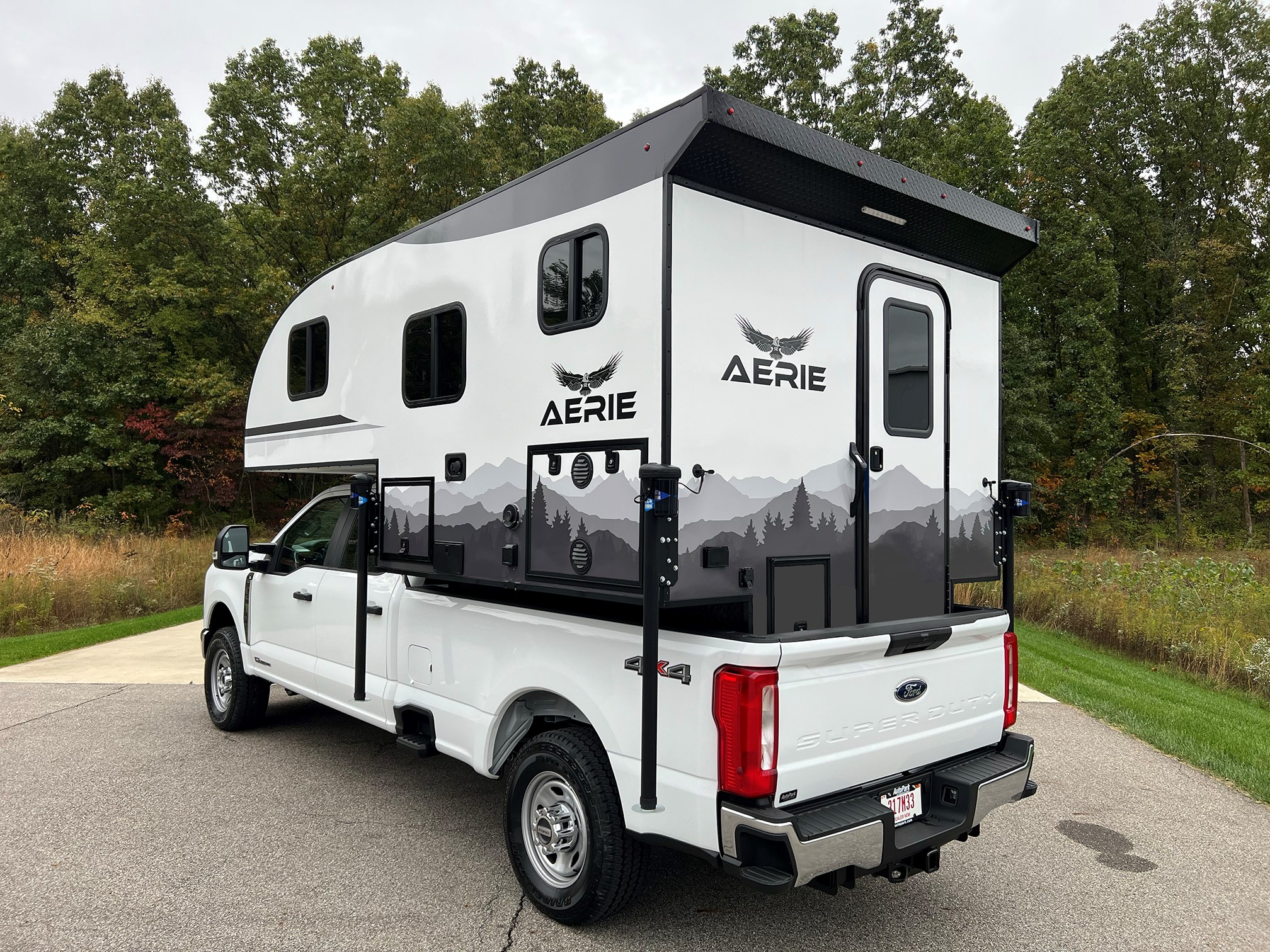 Soaring Eagle Aerie Truck Camper - exterior view