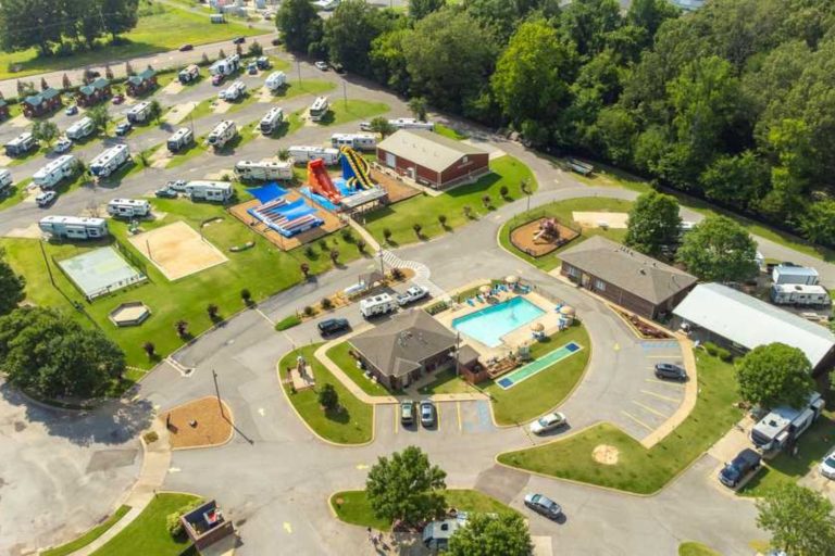 Located just 5 miles from Memphis, Tennessee, Jellystone Park™ is the perfect place for your next family vacation!